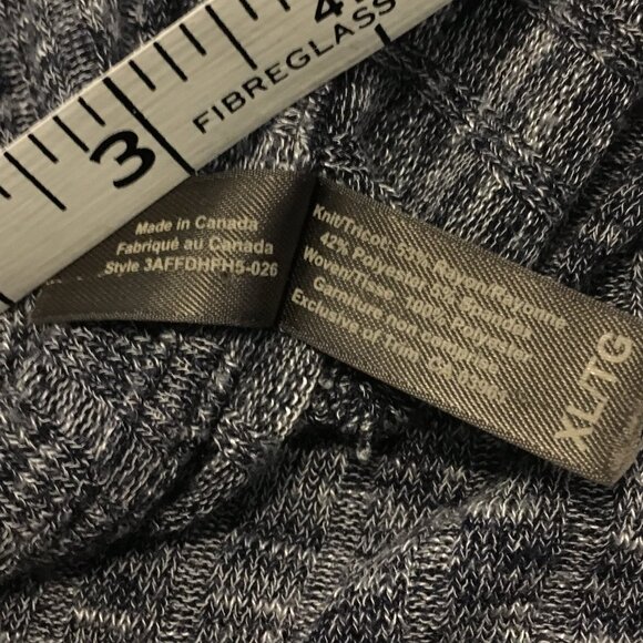 Canadian Made Navy and White Heathered Ribbed Bilayer Box Pleat Shirt - Picture 11 of 16